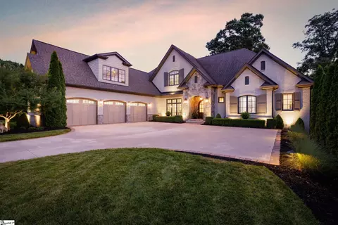 516 Chamblee Blvd, Greenville, SC 29615