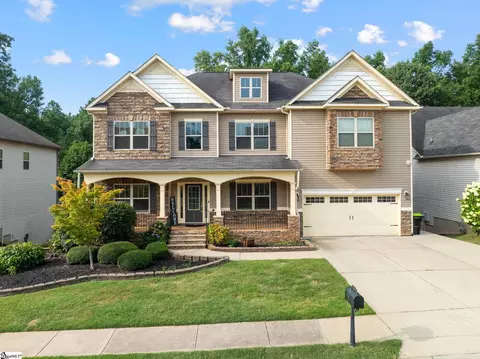 132 Creek Shoals Dr, Simpsonville, SC 29681