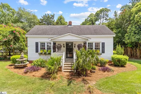 118 Whitmire Hwy, Joanna, SC 29351