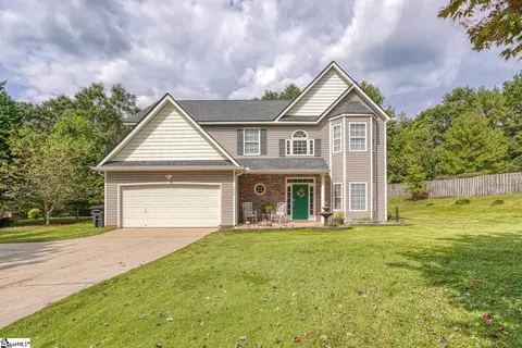 316 Crestview Ln, Spartanburg, SC 29301