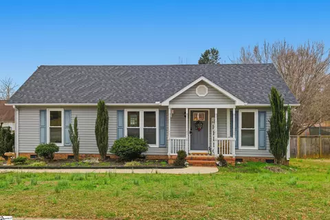 448 Timberview Ln, Simpsonville, SC 29681