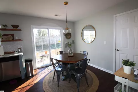 Dining - 811 Markham Cir, Moore, SC 29369 photo 1 of 1