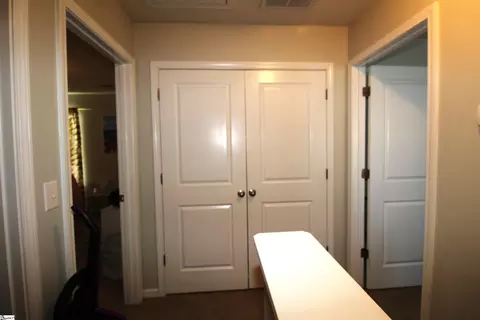Entry Way - 811 Markham Cir, Moore, SC 29369 photo 1 of 2