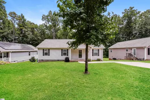 478 Kent St, Spartanburg, SC 29301
