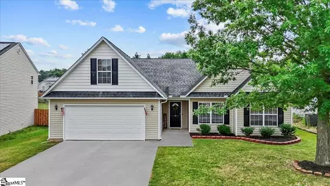 30 Brisbane Dr, Fountain Inn, SC 29644