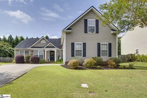 305 Plamondon Dr, Simpsonville, SC 29680