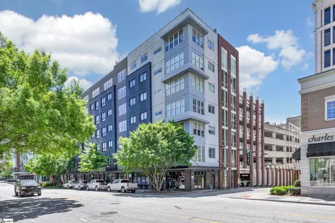 100 E Washington St UNIT 65, Greenville, SC 29601