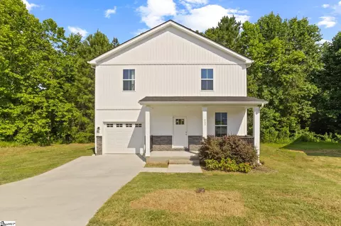 653 Duncan Station Dr, Duncan, SC 29334
