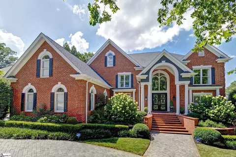 12 Baronne Ct, Greer, SC 29650