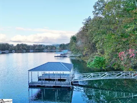 549 Riverstone Dr, Salem, SC 29676