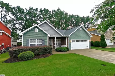 10 Lost Tree Ln, Simpsonville, SC 29681