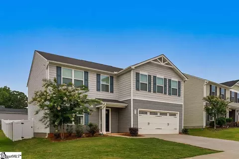 Exterior - 418 Edenvale Dr, Greer, SC 29651 photo 2 of 5