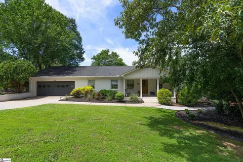 227 Donington Dr, Greenville, SC 29615