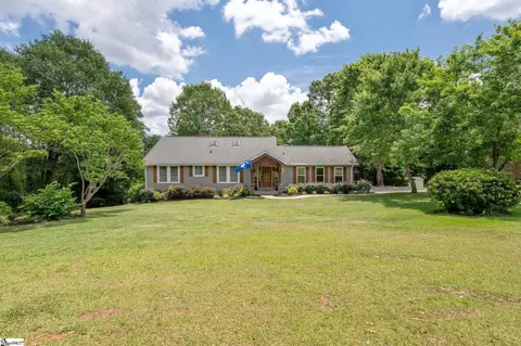799 S Danzler Rd, Duncan, SC 29334
