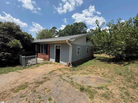 130 Landis St, Spartanburg, SC 29302