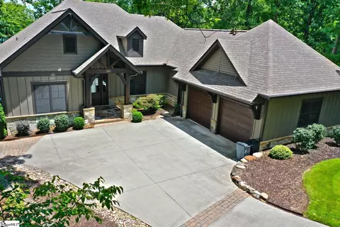 329 Foreststone Dr, West Union, SC 29696