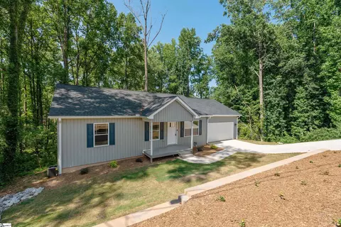 200 Hillbrook Rd, Taylors, SC 29687