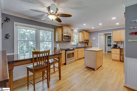 205 Firethorne Dr, Greer, SC 29650 photo 16
