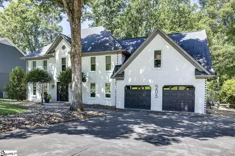 205 Firethorne Dr, Greer, SC 29650 photo 3