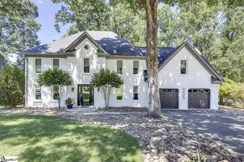 205 Firethorne Dr, Greer, SC 29650