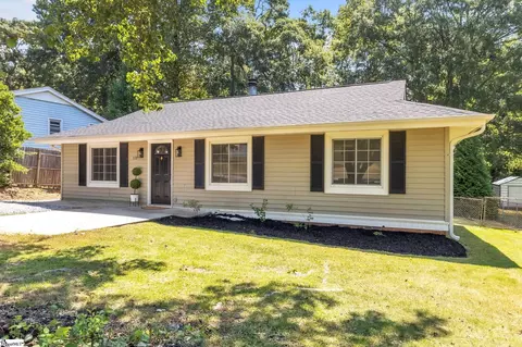 339 Crestview Dr, Spartanburg, SC 29306