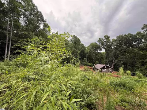 8875 N Tigerville Rd, Travelers Rest, SC 29690