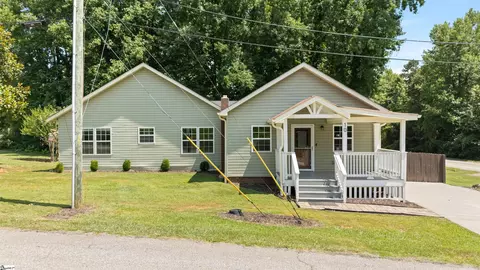 10 N Rockview Dr, Greenville, SC 29609