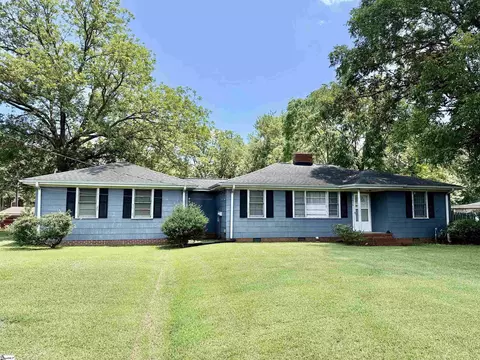 1010 Log Shoals Rd, Mauldin, SC 29662