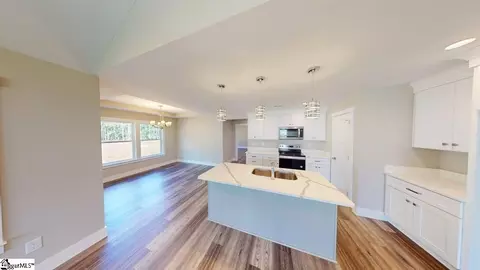 1306 Fairview Rd, Gaffney, SC 29341 photo 2