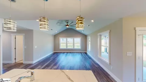 1306 Fairview Rd, Gaffney, SC 29341 photo 9