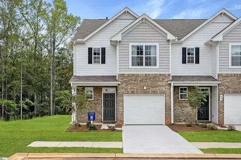 1005 Charlotte Hill St, Piedmont, SC 29673