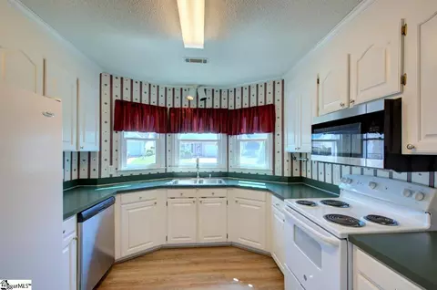 108 Baldwin Pl, Easley, SC 29642 photo 13