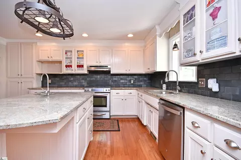513 Hedgewood Ter, Greer, SC 29650 photo 10