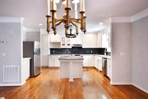 513 Hedgewood Ter, Greer, SC 29650 photo 9