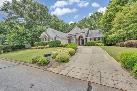 210 Kinard Way, Simpsonville, SC 29681