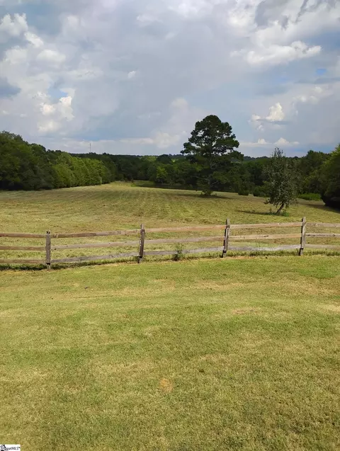 869 Meadowbrook Rd, Chester, SC 29706