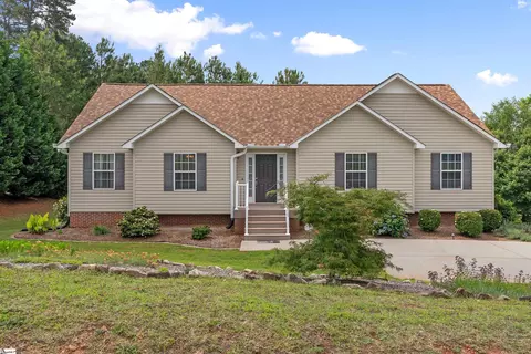 515 Elderberry Ln, Anderson, SC 29625