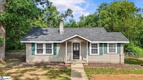111 Aladdin St, Greenville, SC 29609