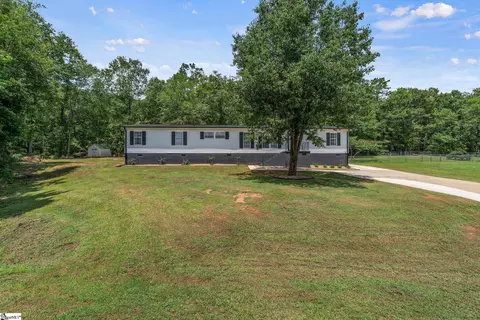 216 Creekstone Dr, Piedmont, SC 29673
