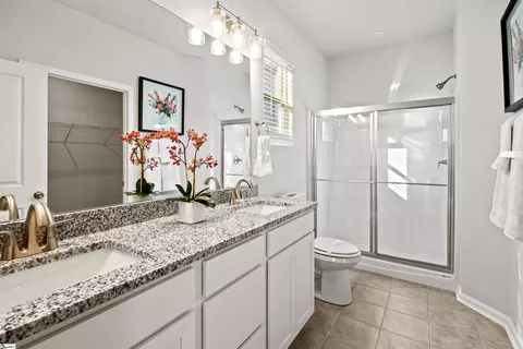 Bath - 740 Spring Orchard Dr, Lyman, SC 29365 photo 3 of 5