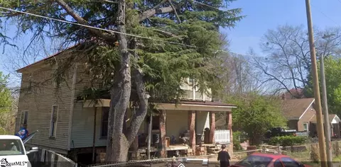 107 Academy St, Jonesville, SC 29353