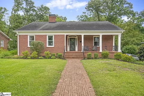 126 Blyth Ave, Greenwood, SC 29649