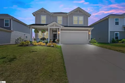 10 Shorncliffe Rd, Simpsonville, SC 29680