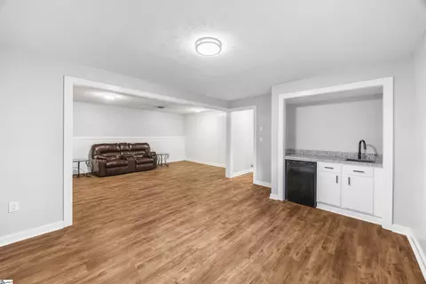 Living - 223 E Powers Dr, Easley, SC 29640 photo 2 of 4