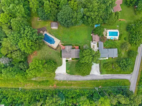 View/Area - 223 E Powers Dr, Easley, SC 29640 photo 2 of 6