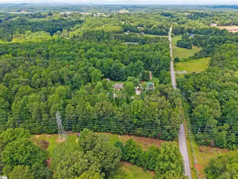 View/Area - 223 E Powers Dr, Easley, SC 29640 photo 3 of 6