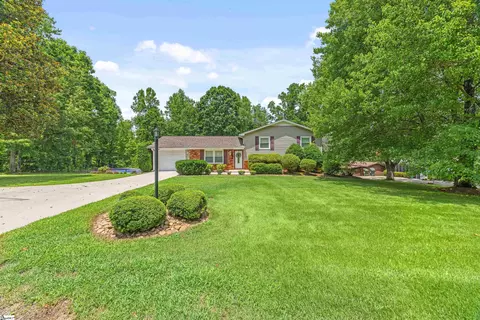 Exterior - 223 E Powers Dr, Easley, SC 29640 photo 9 of 11