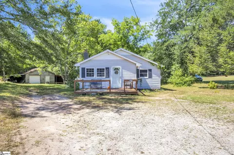 305 Belue Mill Rd, Landrum, SC 29356