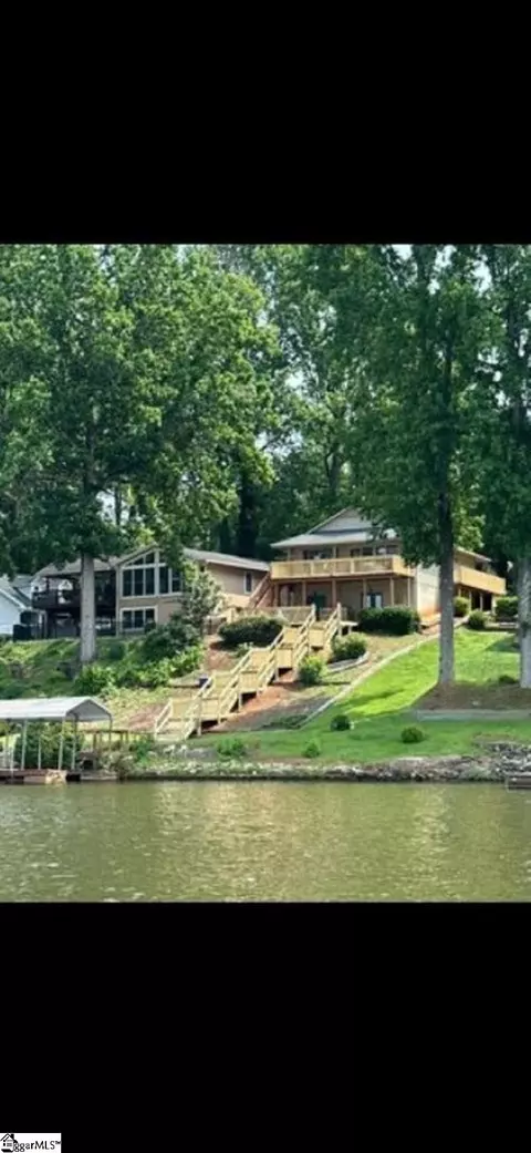 227 Lyman Lake Rd, Lyman, SC 29365