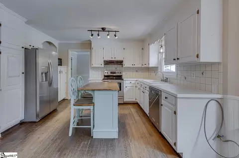 704 E Silverleaf St, Greer, SC 29650 photo 15